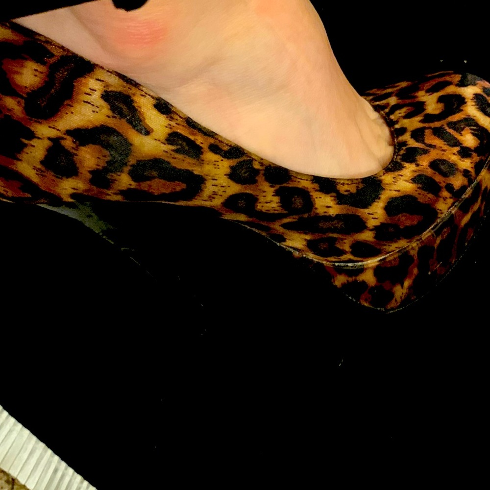 Charlotte Russe size 6 brand new wore once if that